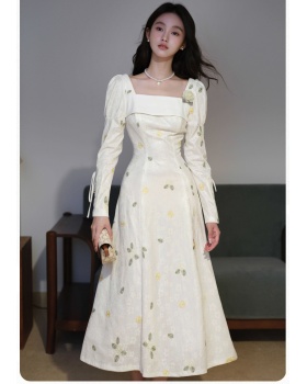 Autumn light formal dress elegant France style dress
