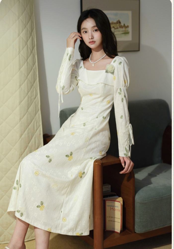 Autumn light formal dress elegant France style dress