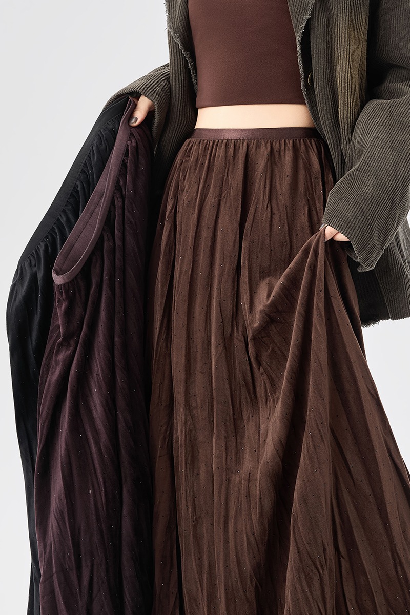 Fold autumn and winter rhinestone skirt for women