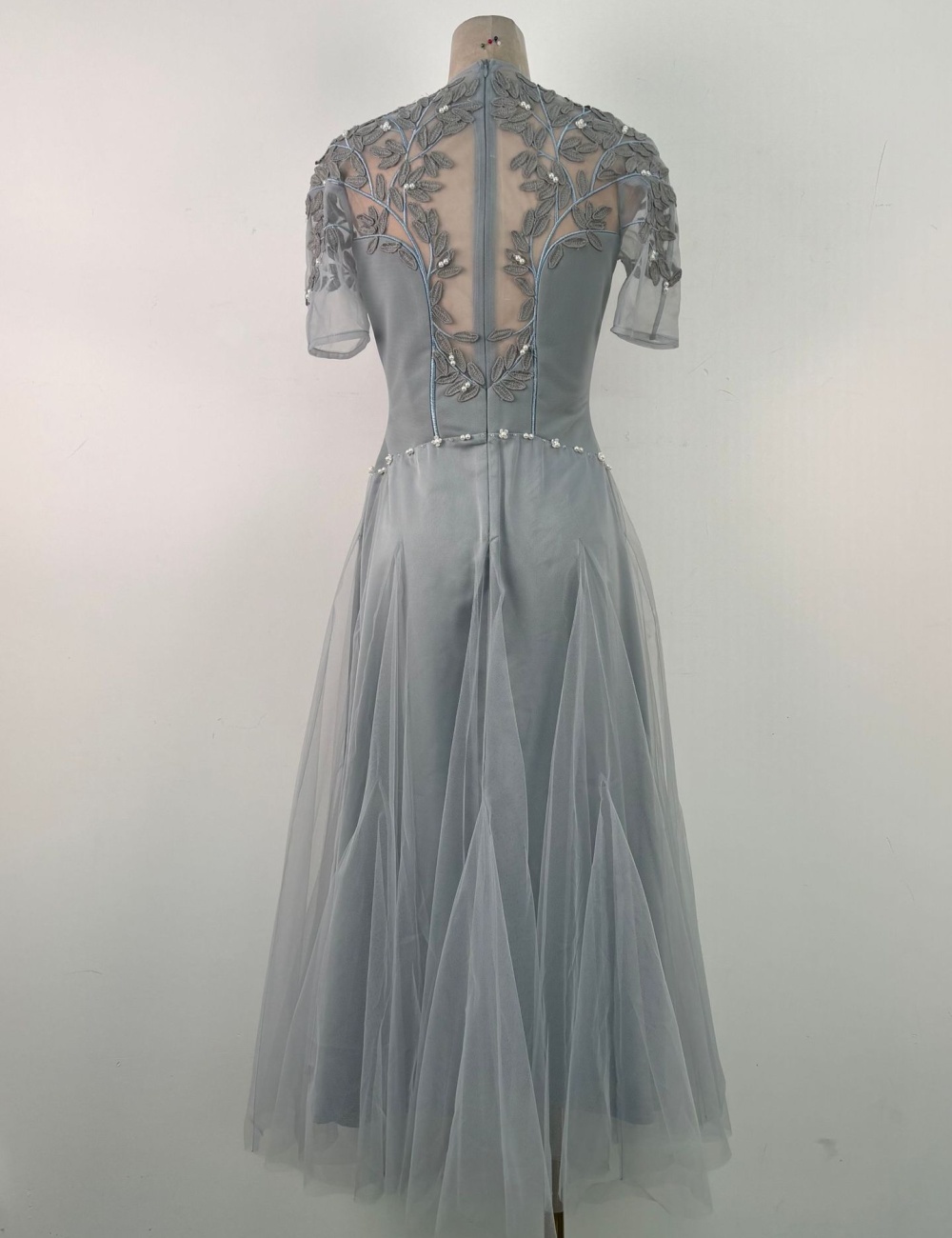 Embroidery pinched waist long dress temperament niche dress