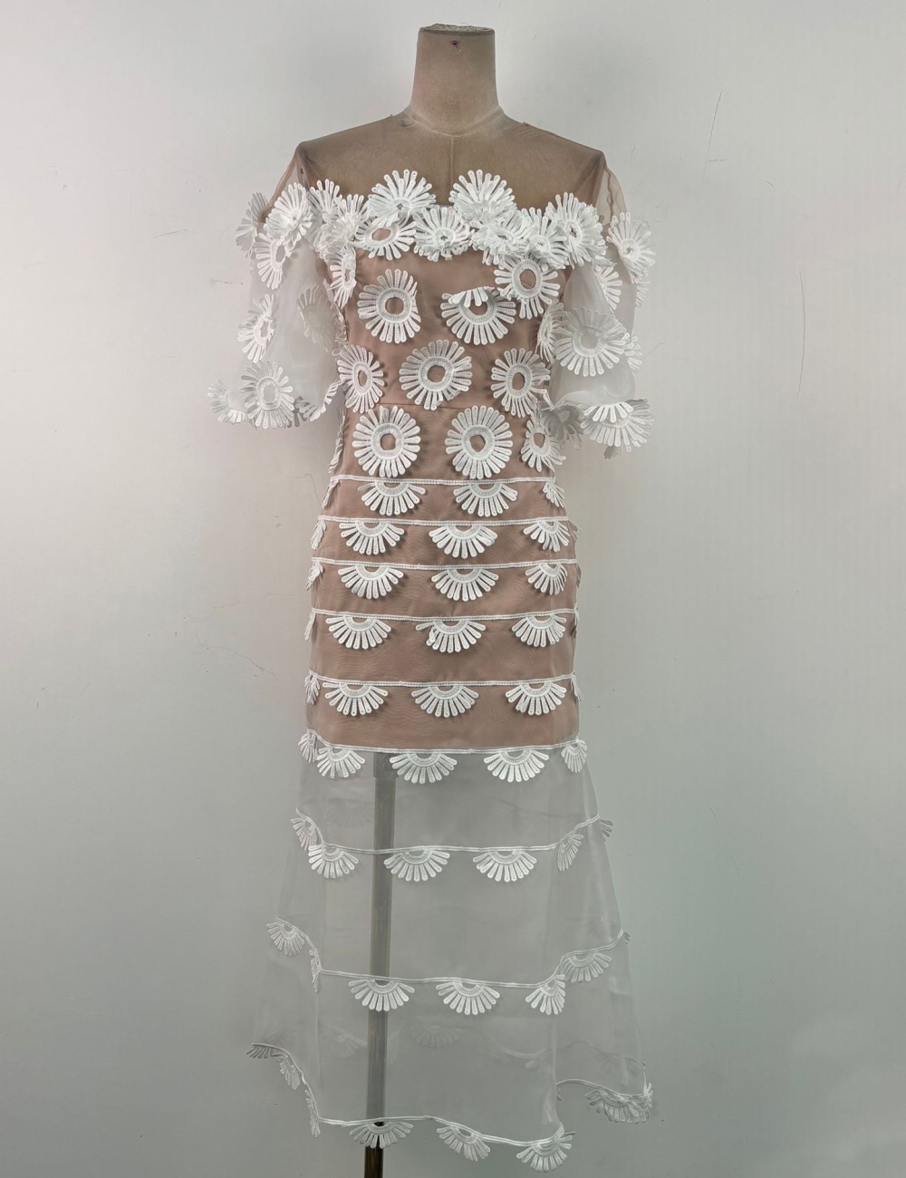 Elegant stereoscopic long dress pinched waist niche dress