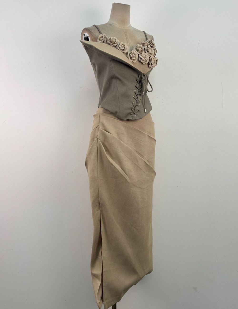 Niche bandage tops ladies long skirt 2pcs set