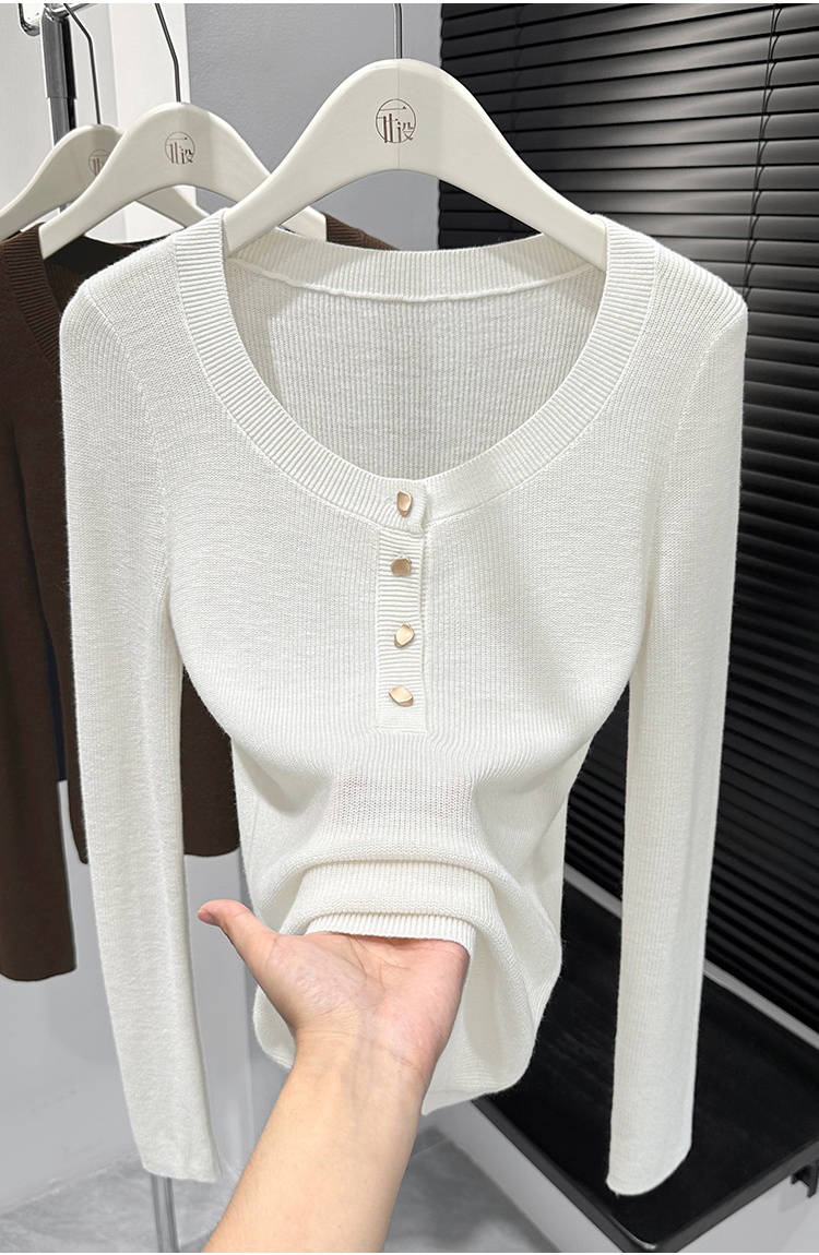 Long sleeve low collar sweater for women