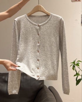 Retro autumn and winter stripe tops small round neck sweater