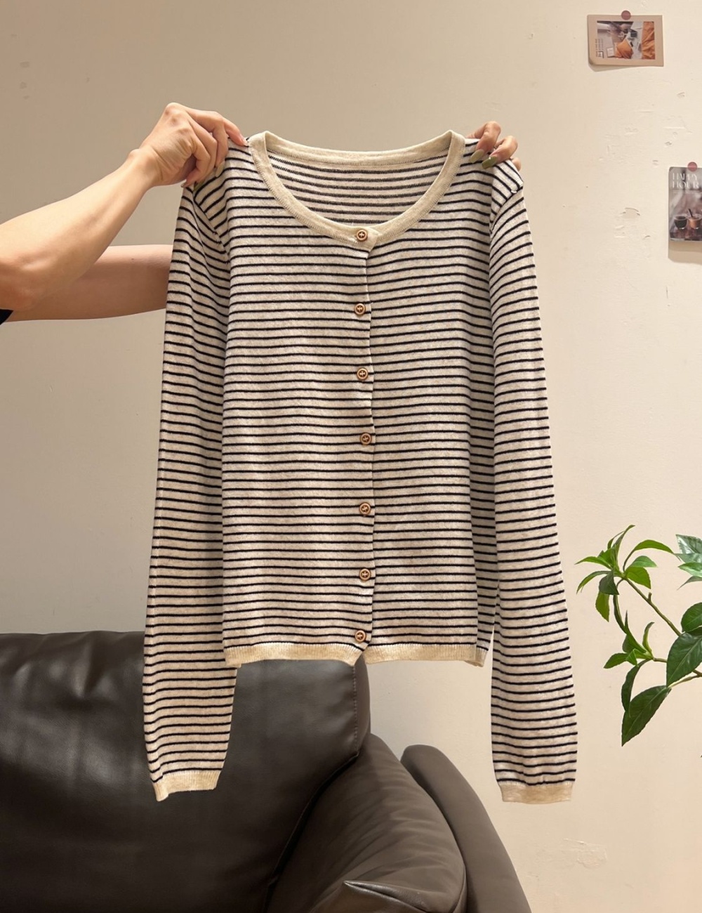 Retro autumn and winter stripe tops small round neck sweater