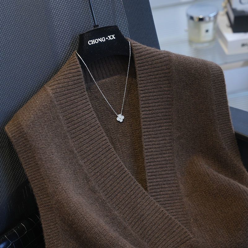 Autumn and winter waistcoat bottoming sweater for women