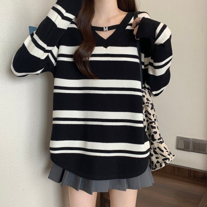 Bottoming V-neck tops long sleeve halter sweater