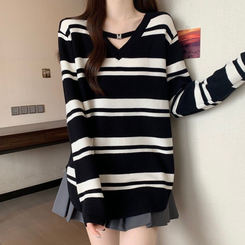 Bottoming V-neck tops long sleeve halter sweater
