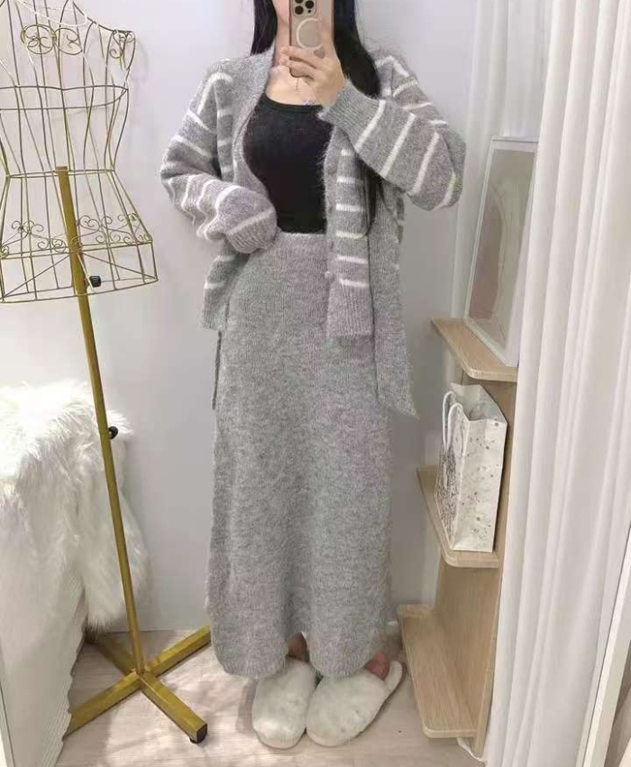 Long sleeve package hip sweater stripe Casual skirt for women