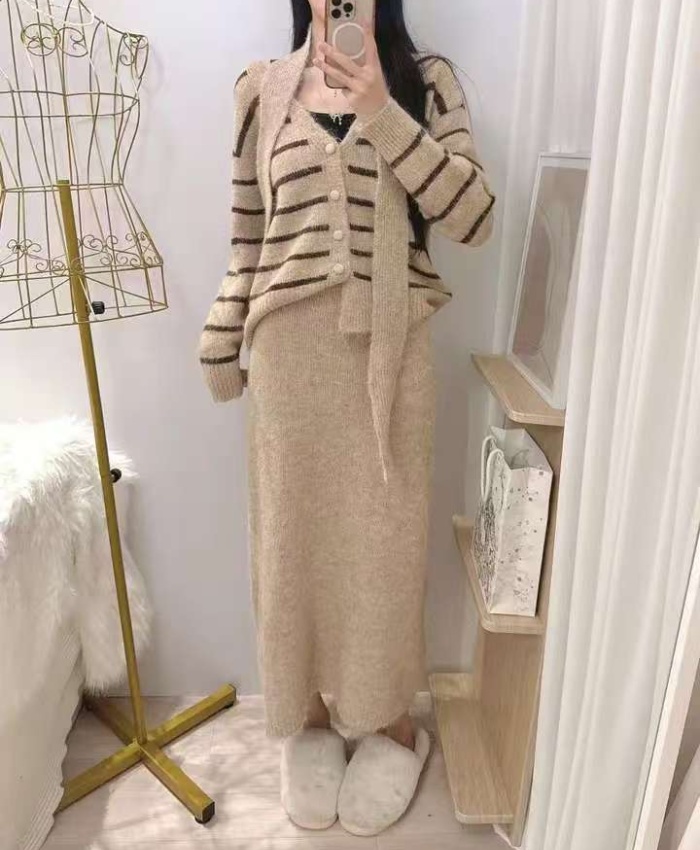 Long sleeve package hip sweater stripe Casual skirt for women