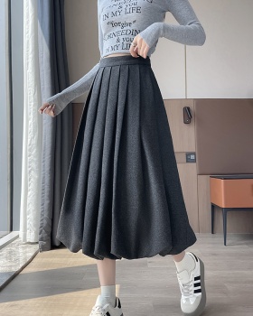 Thick and disorderly long bud skirt temperament skirt