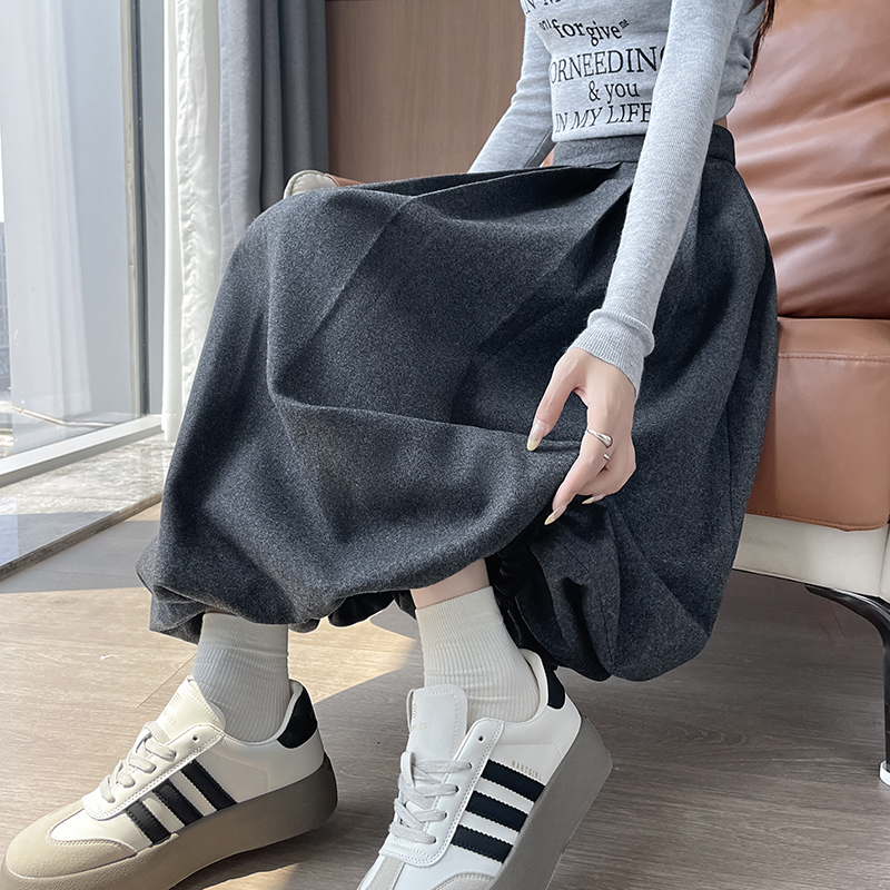 Thick and disorderly long bud skirt temperament skirt