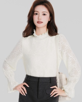 Autumn and winter inside the ride tops lace bottoming shirt