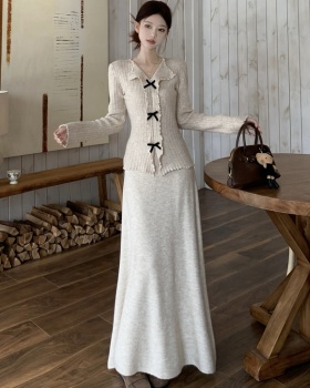 Wood ear long sleeve sweater autumn skirt a set