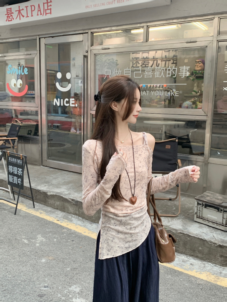 Retro blooming small shirt wood ear tops for women