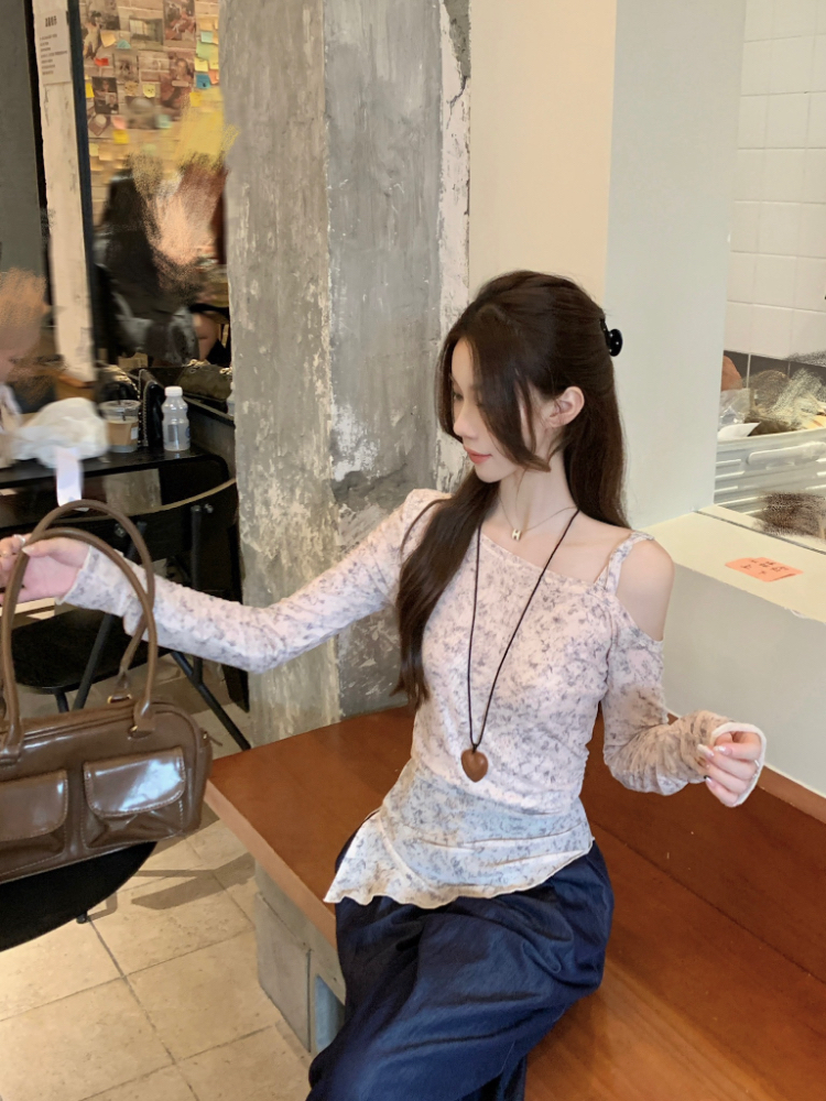 Retro blooming small shirt wood ear tops for women