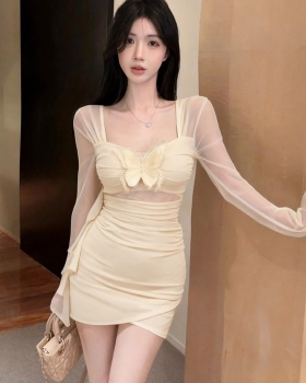 Strapless long sleeve low-cut short package hip dress