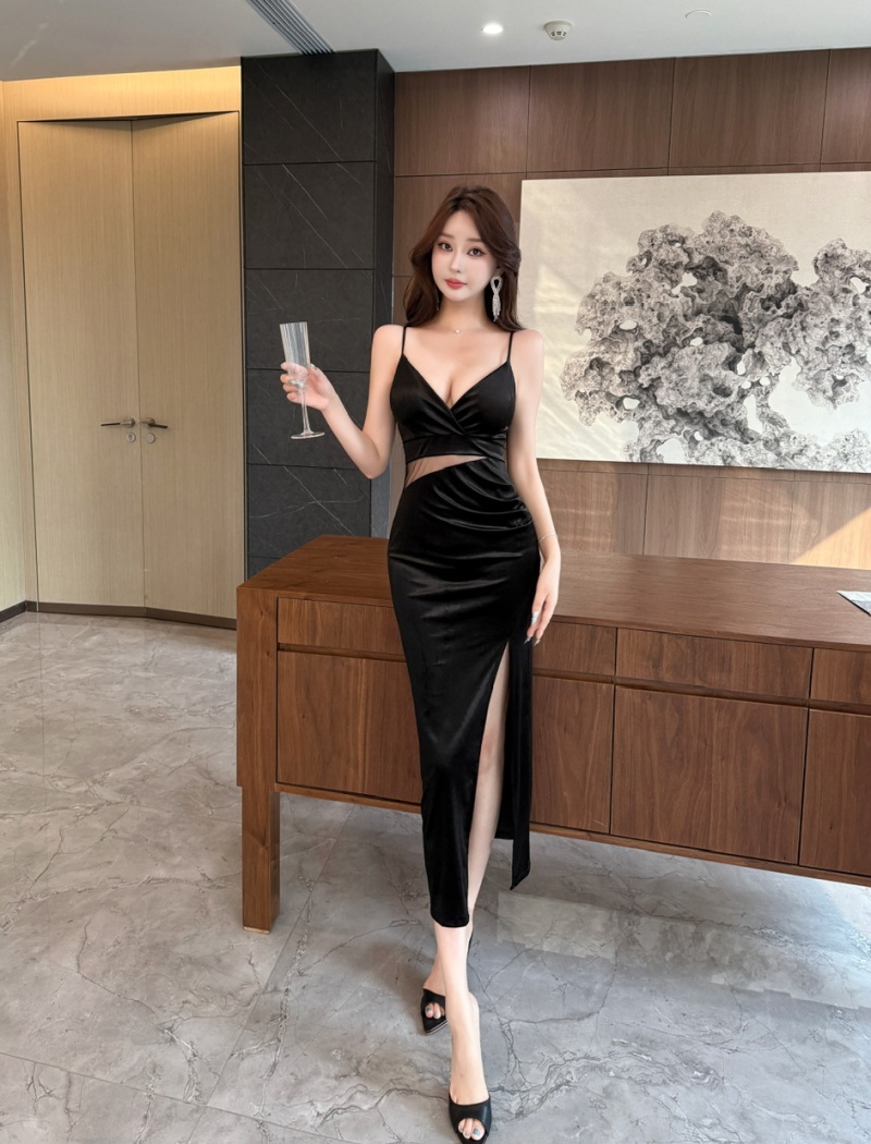 Sling sexy bottoming low-cut velvet splice long dress