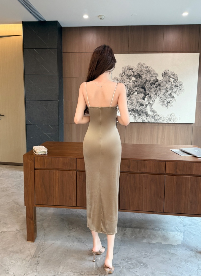 Sling sexy bottoming low-cut velvet splice long dress
