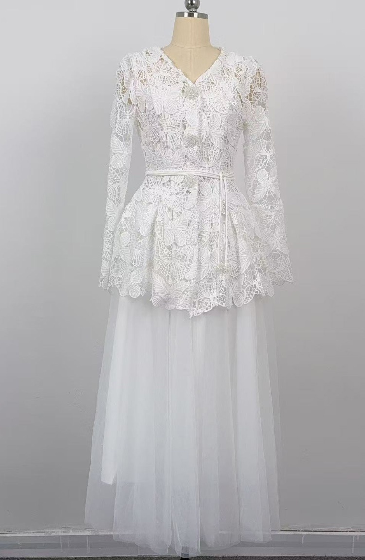 Inside the ride lace shirt V-neck skirt 3pcs set for women