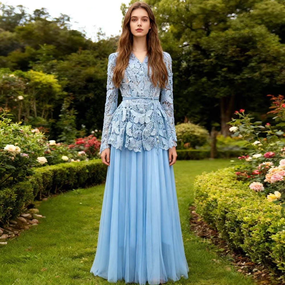 Inside the ride skirt V-neck shirt 3pcs set for women