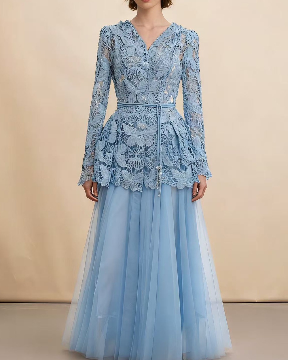 Inside the ride skirt V-neck shirt 3pcs set for women