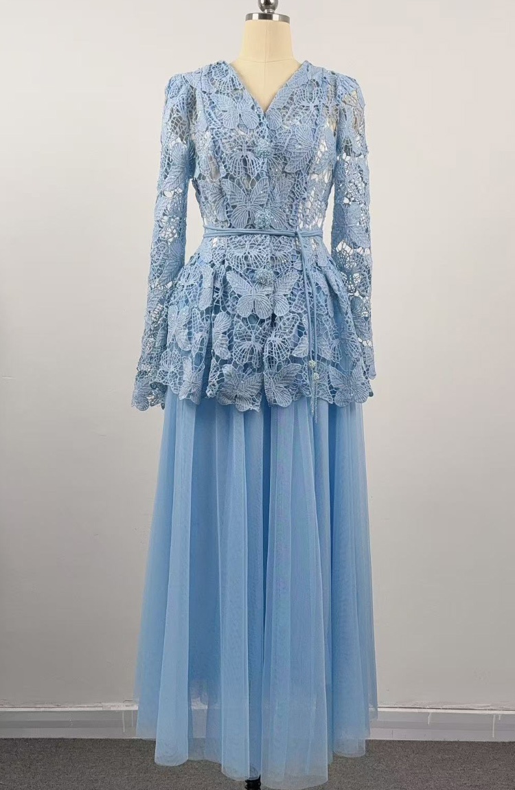 Inside the ride skirt V-neck shirt 3pcs set for women