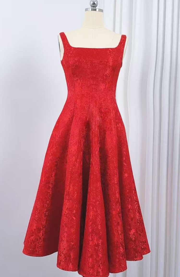 Elegant sling slim pinched waist jacquard dress for women