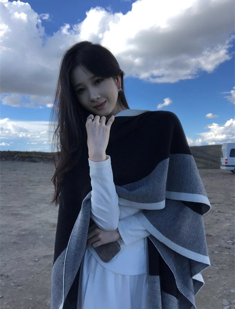 Spring and autumn scarves mixed colors coat for women