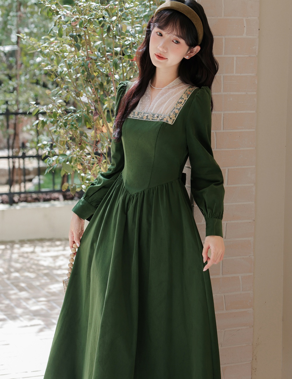 Elegant corduroy square collar retro temperament green dress