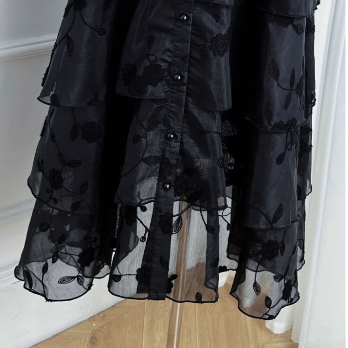 Cake France style court style with belt dress