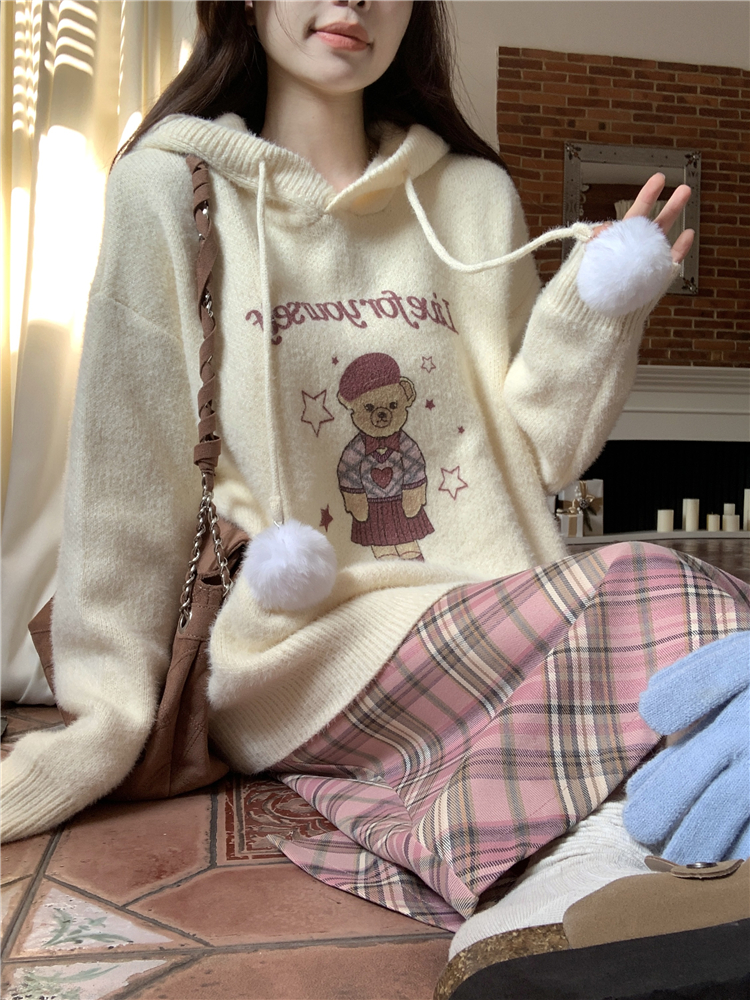 Hooded college style lazy large yard hairball sweater