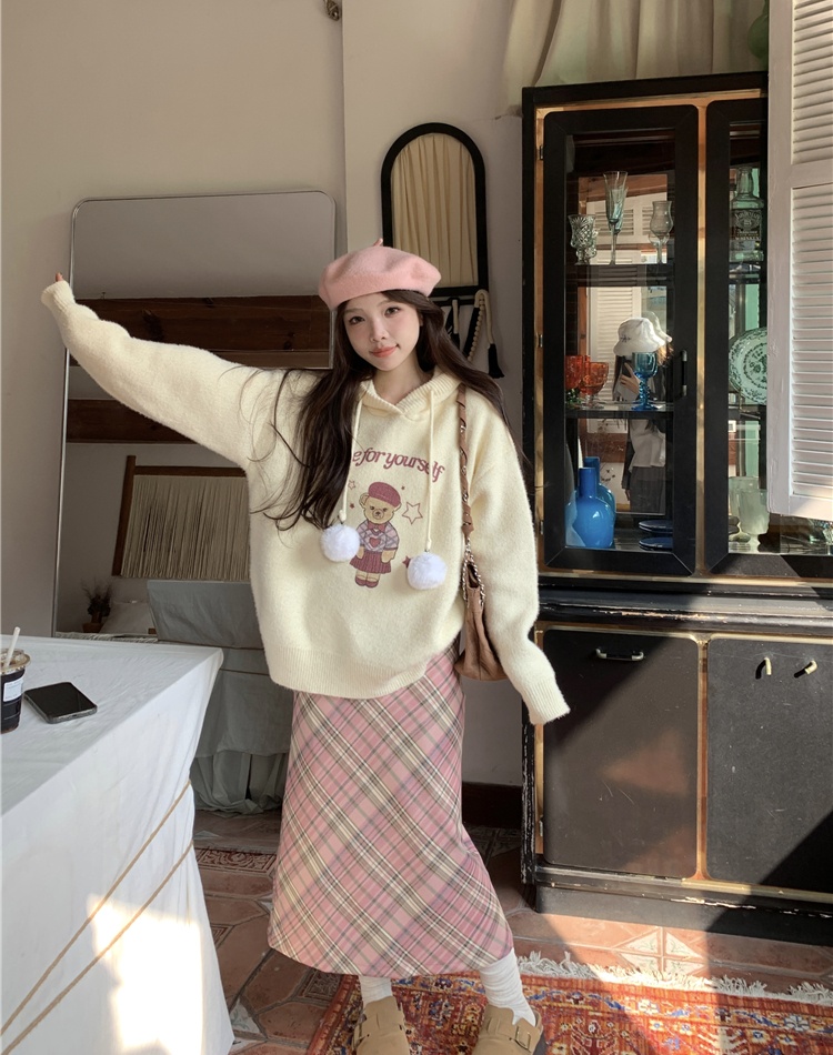 Hooded college style lazy large yard hairball sweater