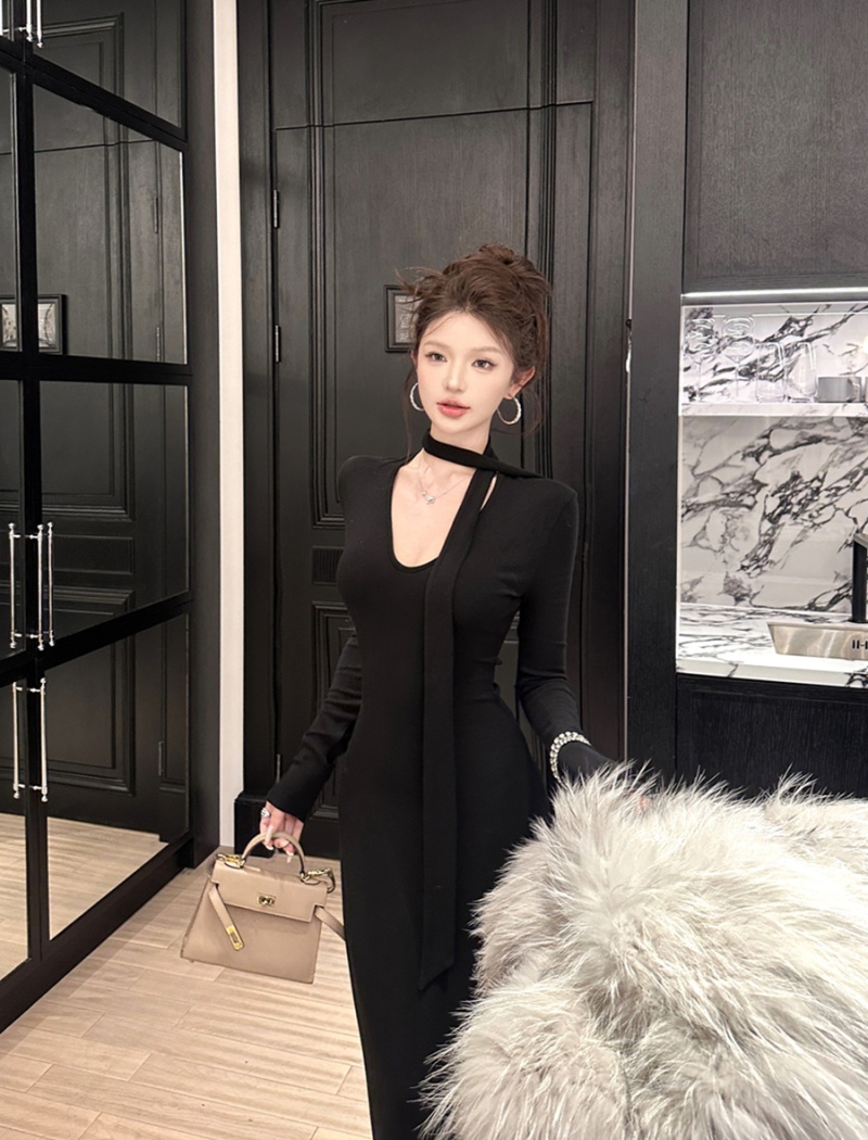 Knitted retro package hip dress slim V-neck long dress