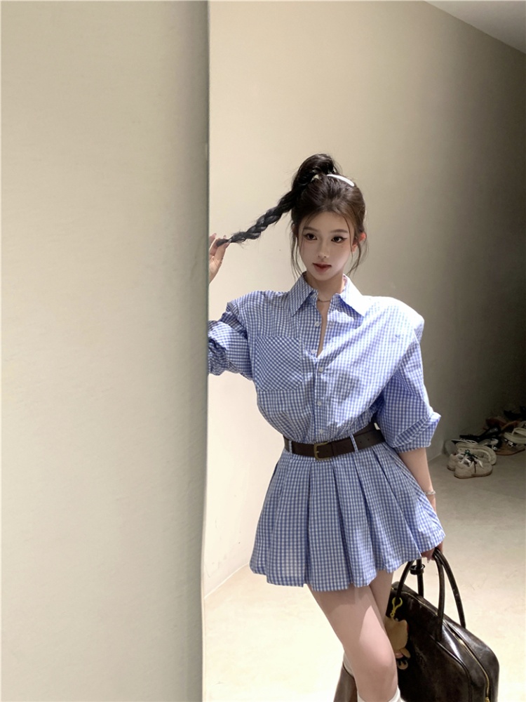 Pinched waist blue-white dress shoulder pads shirt for women