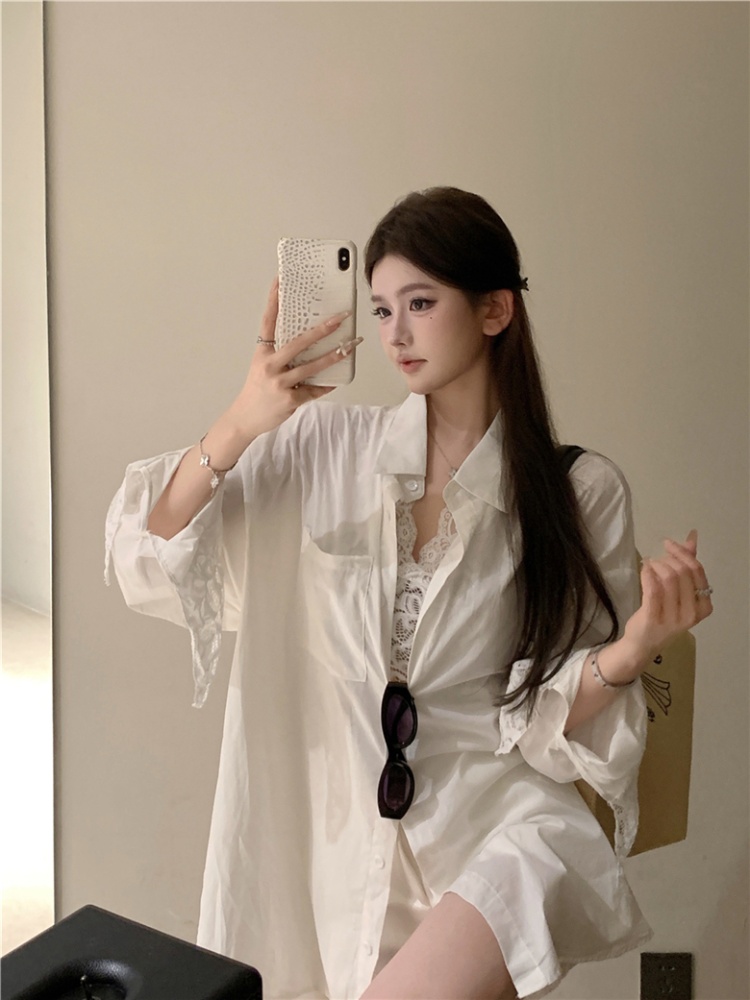 Lazy lace vest enticement Pseudo-two shirt for women