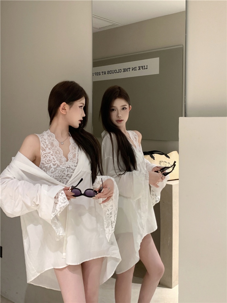 Lazy lace vest enticement Pseudo-two shirt for women