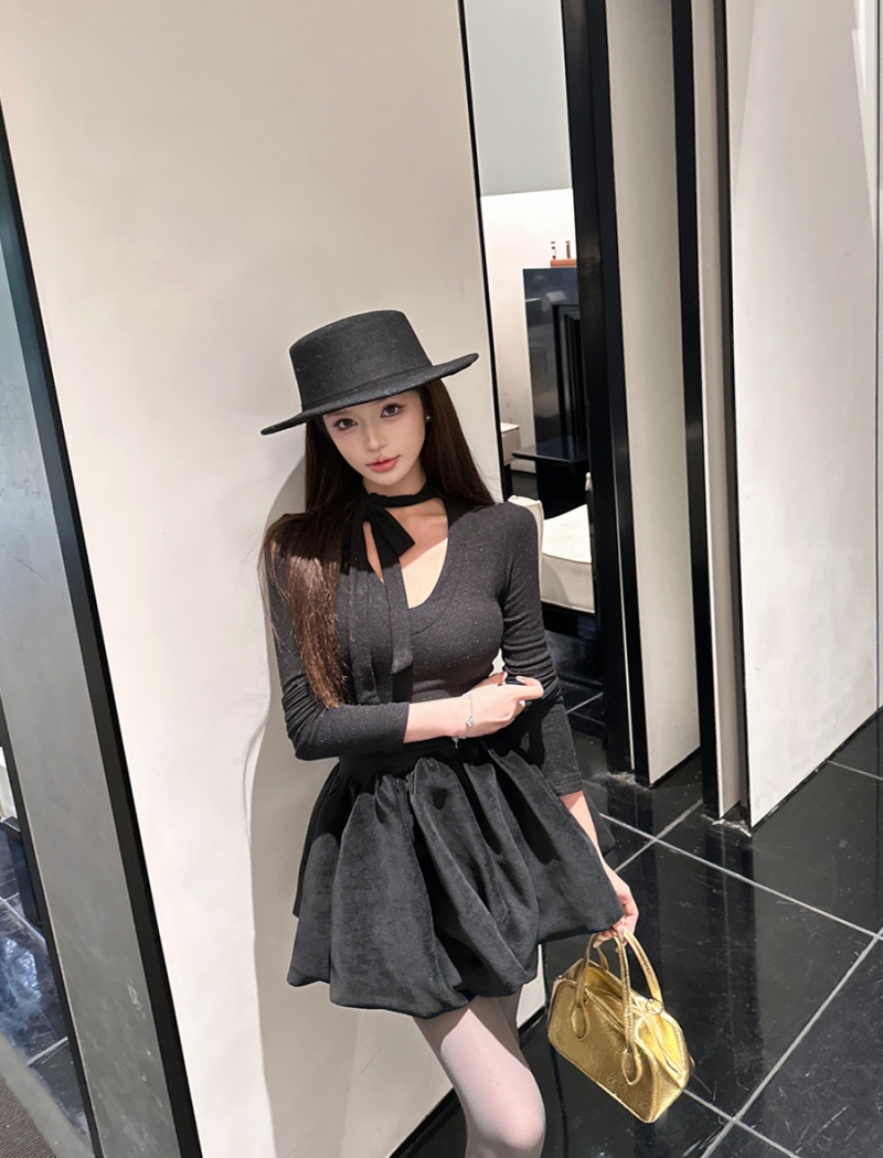 Black sexy frenum knitted splice V-neck dress for women