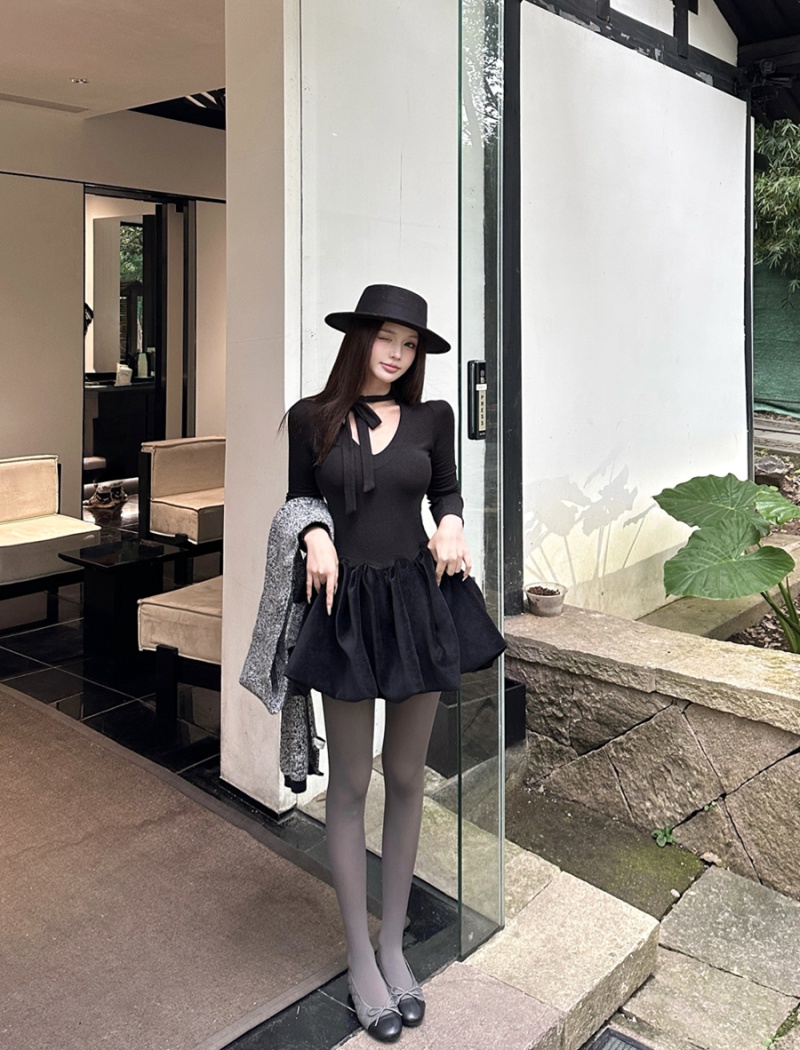 Black sexy frenum knitted splice V-neck dress for women