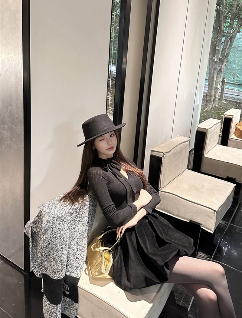 Black sexy frenum knitted splice V-neck dress for women