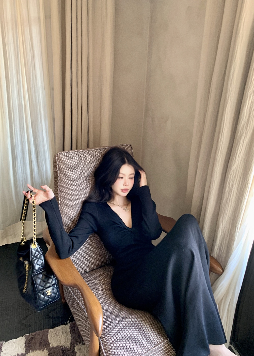 Autumn and winter V-neck retro dress for women