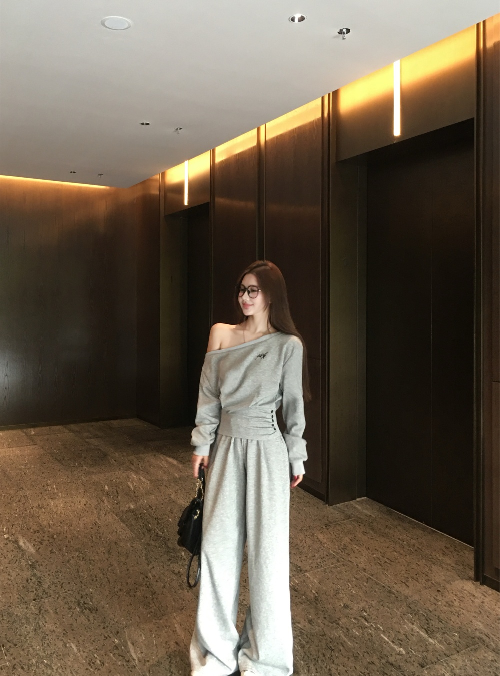 Sloping shoulder casual pants short tops 2pcs set