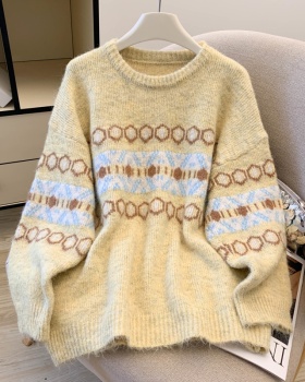 Inside the ride loose jacquard retro yellow thick sweater