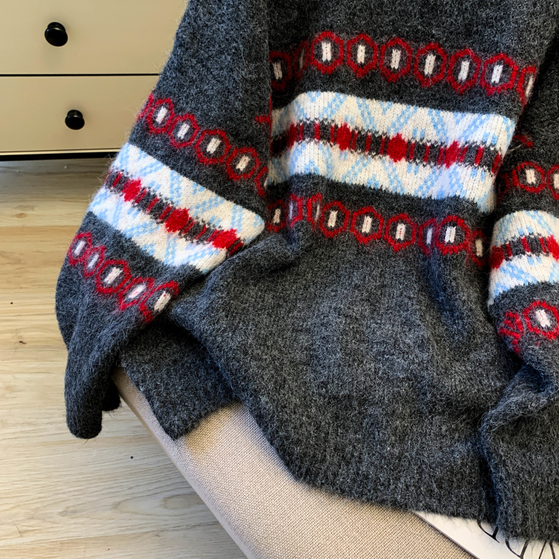 Inside the ride loose jacquard retro yellow thick sweater