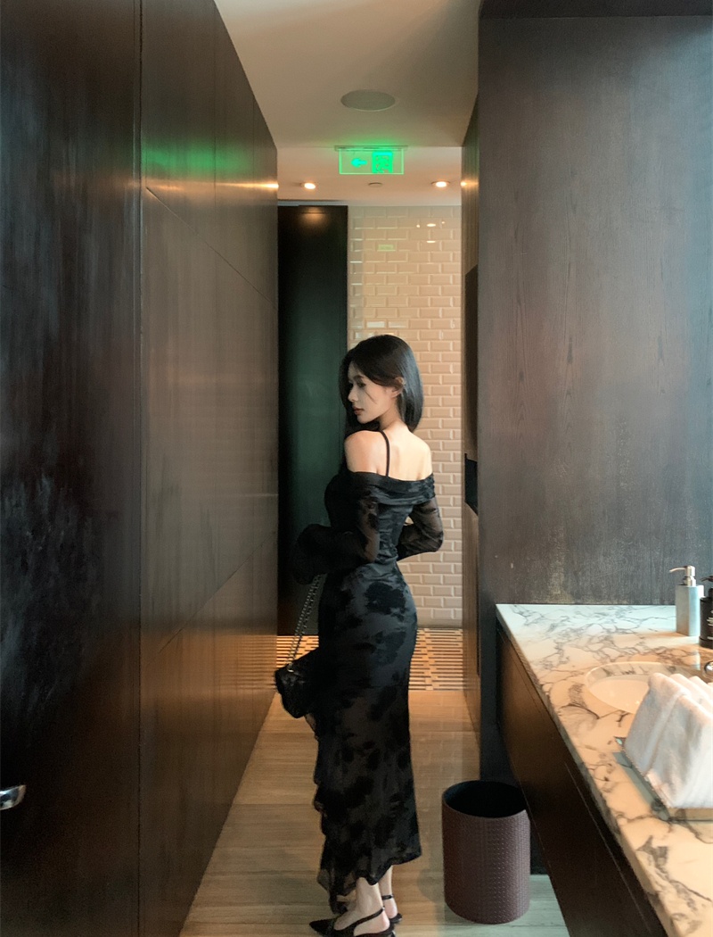 Split dress flat shoulder long dress for women