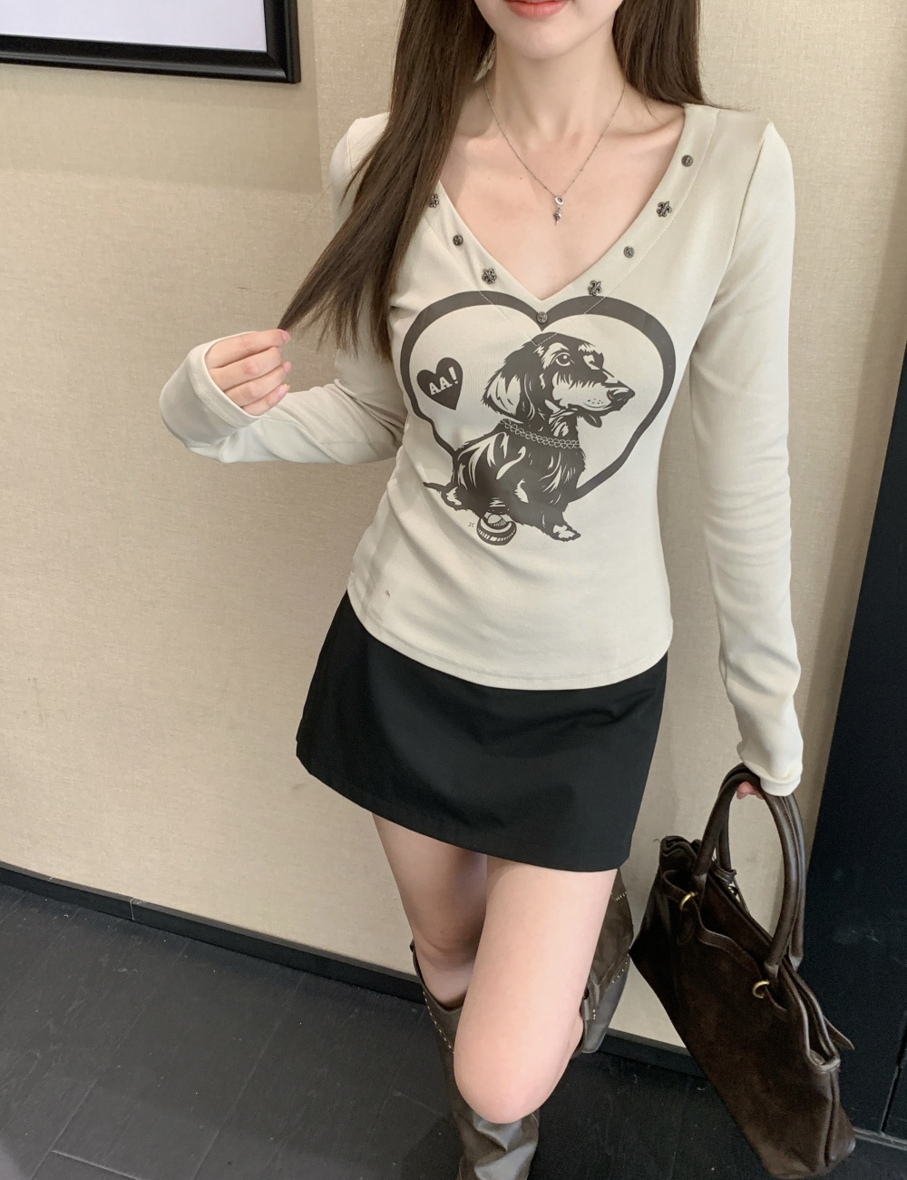 Retro long sleeve T-shirt V-neck large yard bottoming shirt