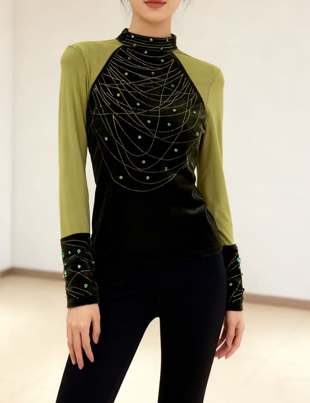 Fashion rhinestone hollow small shirt for women