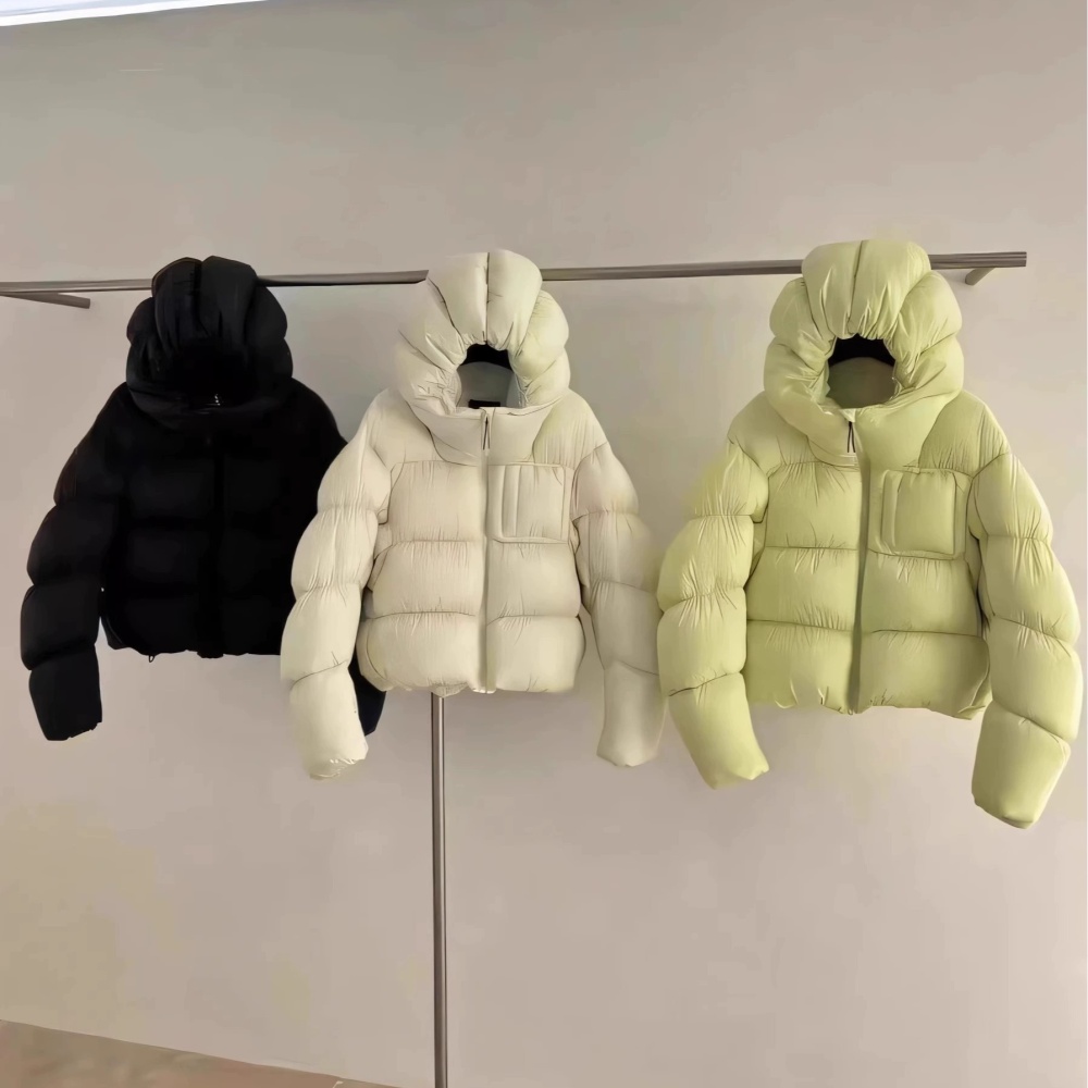 Hooded bud hat short thick down coat