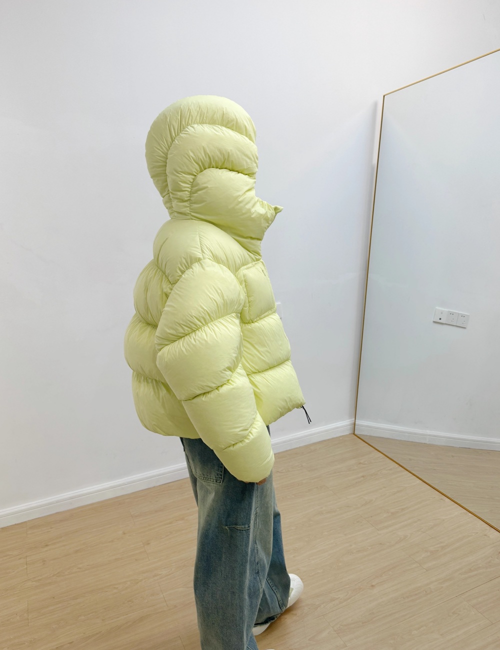 Hooded bud hat short thick down coat