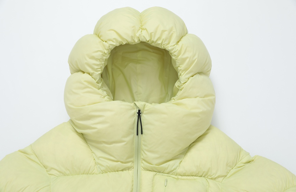 Hooded bud hat short thick down coat